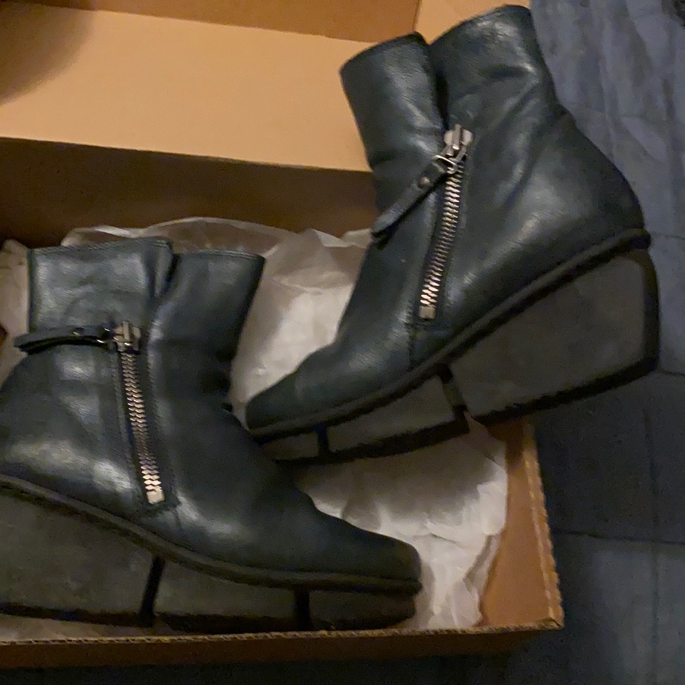 Trippen ankle leather boots